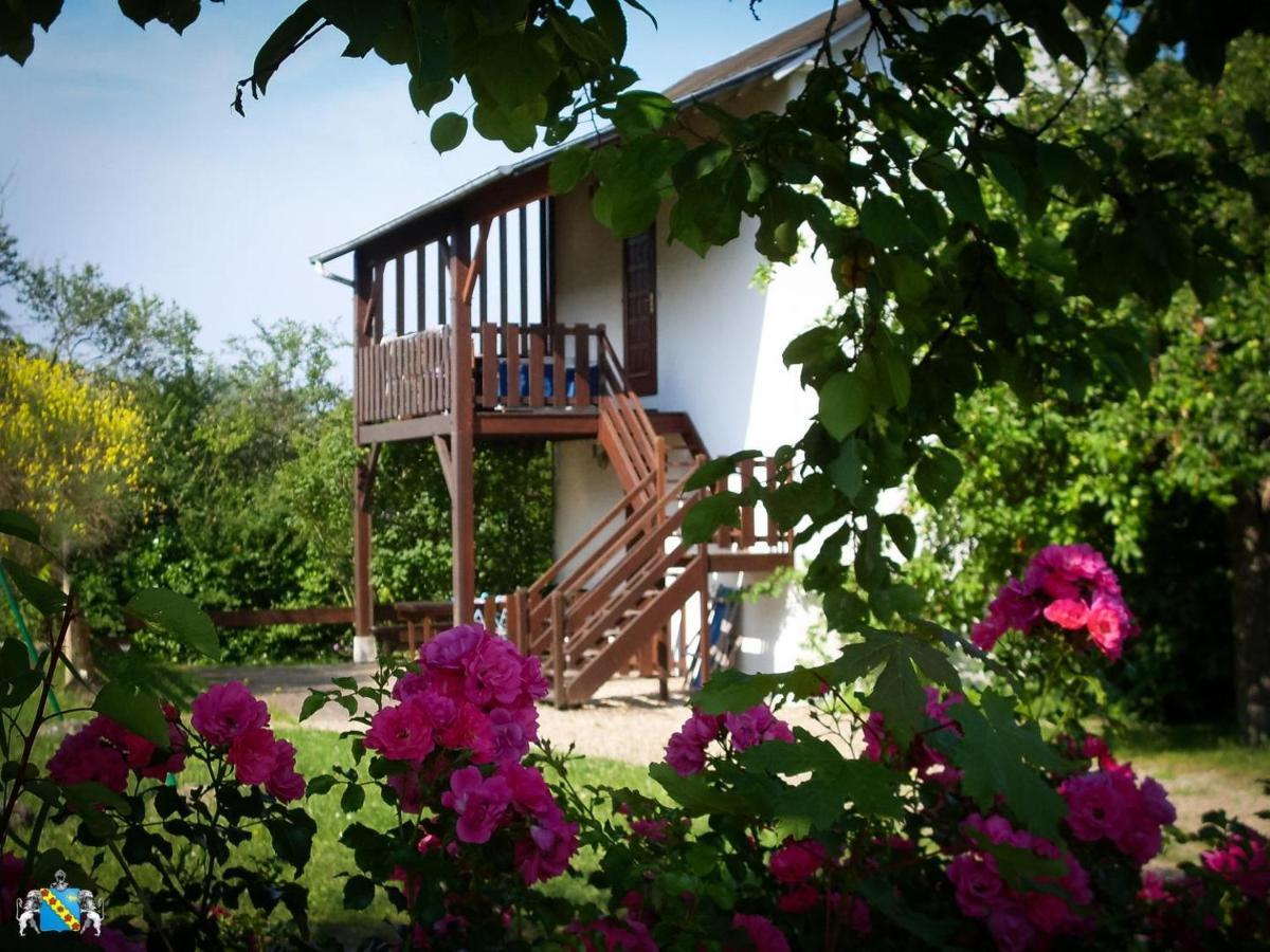 Logis Hôtel&Restaurant Au Clos Paillé Charme&Caractère La Roche-Posay Esterno foto